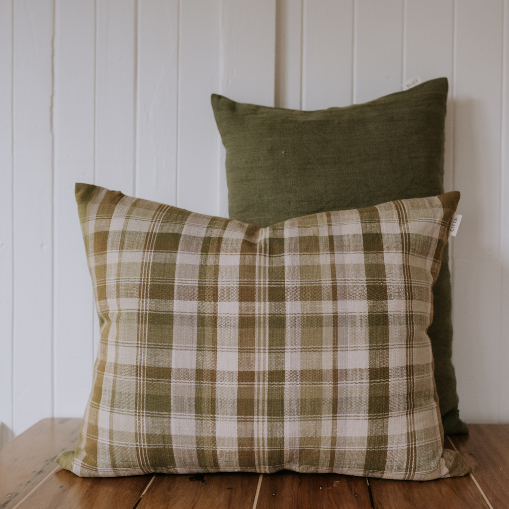 Cushions & Throws